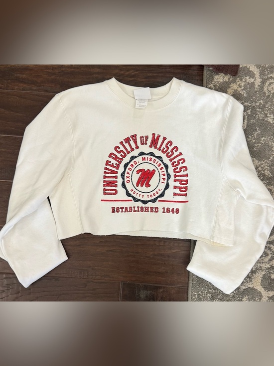 Champion Tops - Champion White Cropped Sweatshirt with Red and Black University Graphic